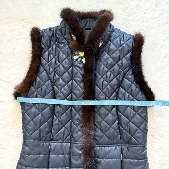 NEW!!! Rolf Schulte women navy color vest with natural mink size S Retail 1250$ - Picture 7 of 10